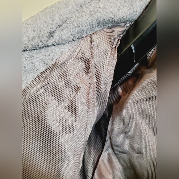 Ragusa Classic Women's Wool and Cashmere Blend Pea Coat Size 44 (2XL) - Picture 8 of 9